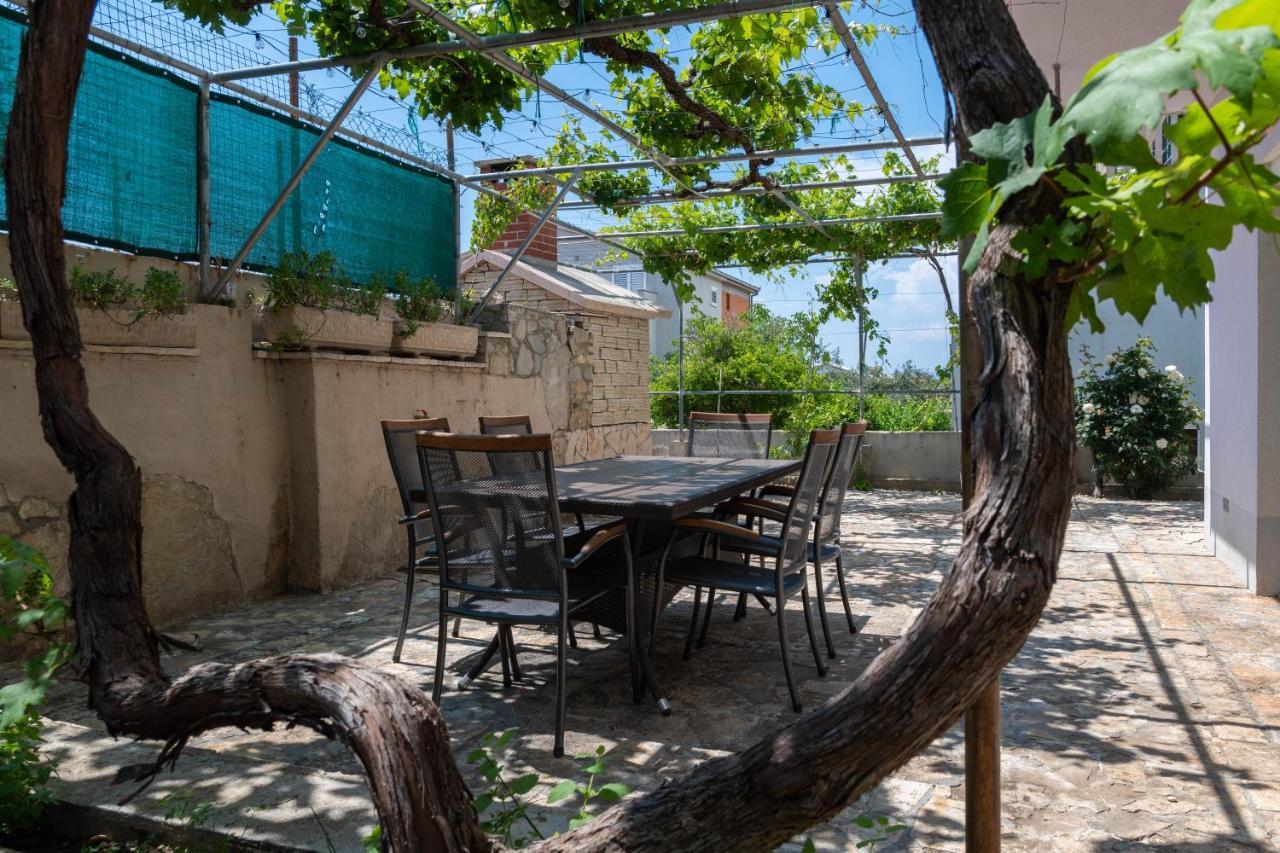 Apartment Laganini - Podstrana Bagian luar foto